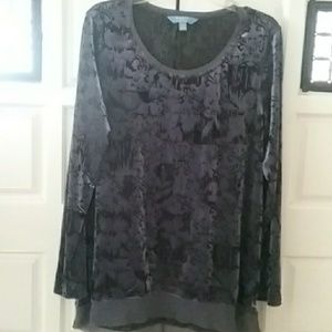 Vera Wang long sleeve blouse.